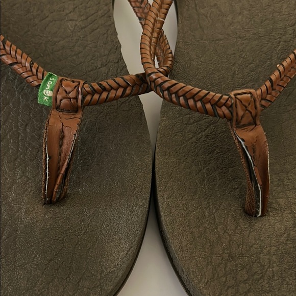 Sanuk Brown Leather Thong Flip Flop Sandals with Braided Straps Size 7.5 - Picture 4 of 8